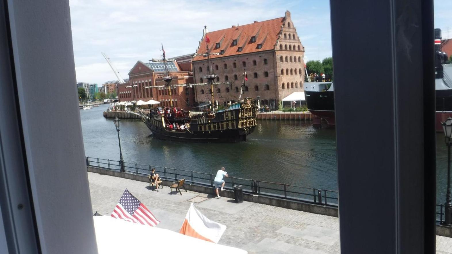 Motlawa Bulvar Residence Z Widokiem Na Rzeke Motlawa By Downtown Apartments Gdansk Dış mekan fotoğraf